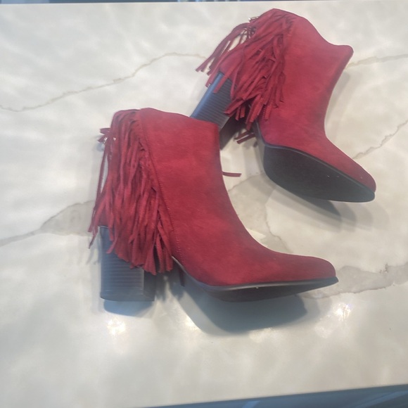 ASHRO Fringe Booties - Picture 12 of 15